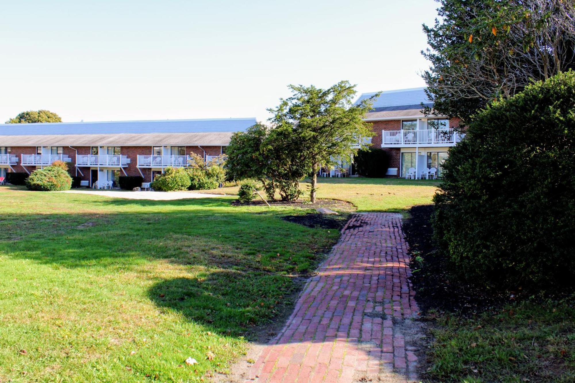 Cape Cod Irish Village - The Emerald Resort Барнстейбл Экстерьер фото